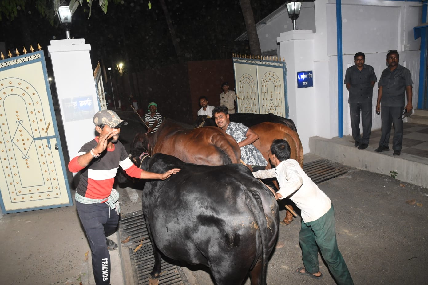 Bihar Breaking News :  मुख्यमंत्री के घर का पता बदला, नये बंगले में शिफ्ट हुए नीतीश कुमार 