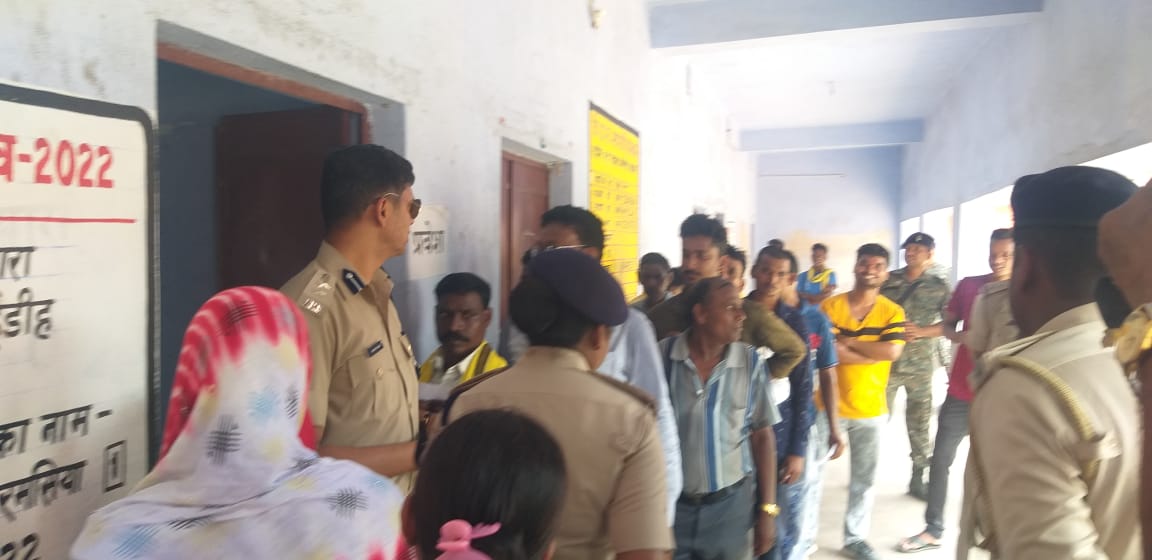 Jharkhand Panchayat Chunav Live: झारखंड पंचायत चुनाव के दूसरे चरण में पश्चिमी सिंहभूम में 60 फीसदी वोटिंग