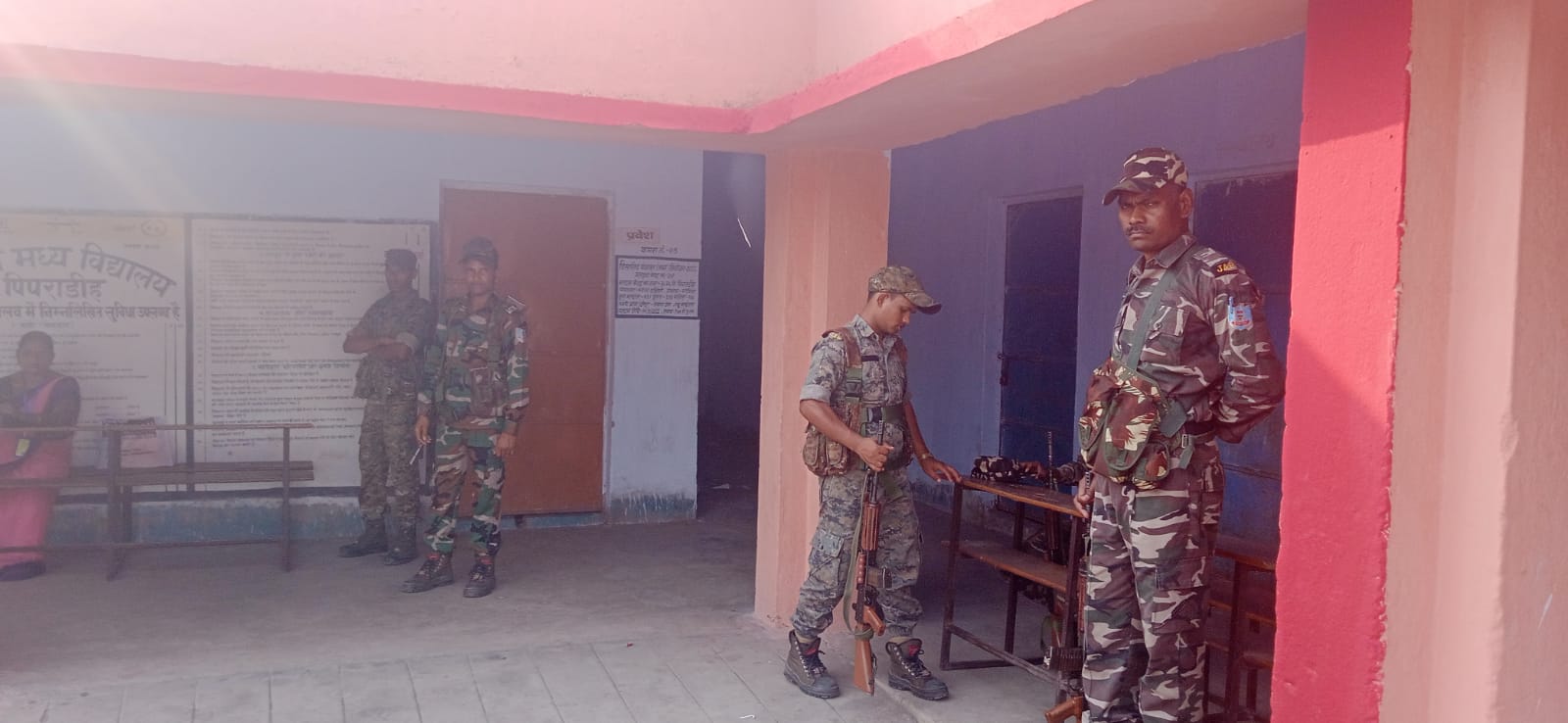 Jharkhand Panchayat Chunav Live: गढ़वा के भौंरी में पंसस के लिए दोबारा हुआ चुनाव, 77 फीसदी हुई वोटिंग