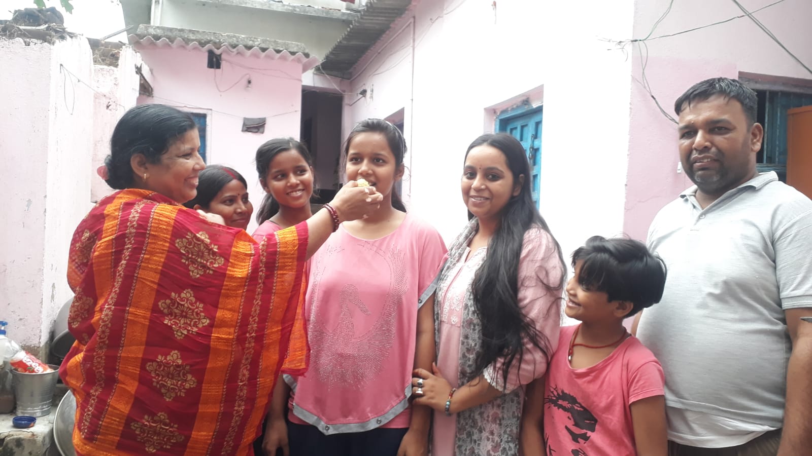 Jharkhand Breaking News LIVE: गोड्डा की तन्नू कुमारी बनी मैट्रिक टॉपर, पिता की है कपड़े की दुकान