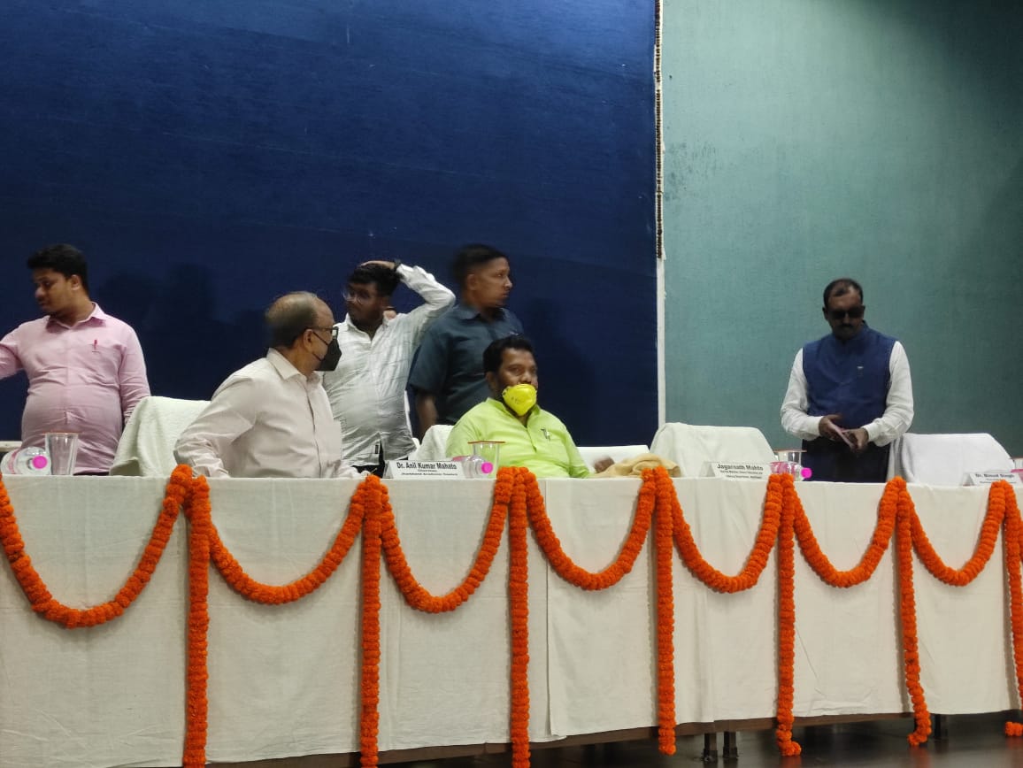 Jharkhand Breaking News LIVE: गोड्डा की तन्नू कुमारी बनी मैट्रिक टॉपर, पिता की है कपड़े की दुकान