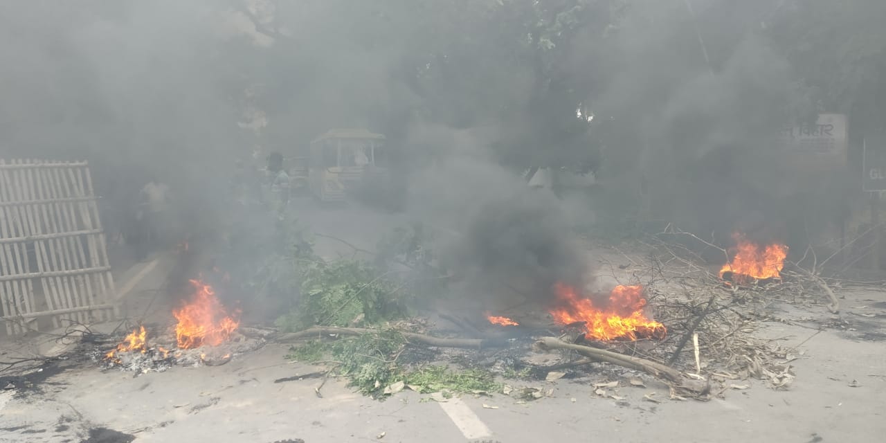 Agnipath Scheme Protest live:प्रदर्शकरियों के निशाने पर BJP; मधुबनी, नवादा, छपरा में कार्यालय पर हुआ हमला