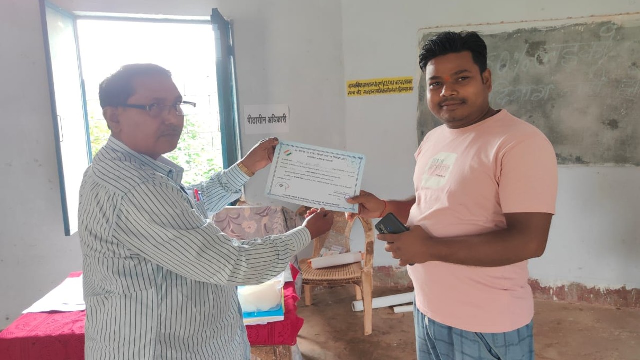 Mandar ByPolls Updates: शांतिपूर्ण संपन्न हुआ मांडर विधानसभा उपचुनाव, 60 फीसदी से अधिक हुई वोटिंग