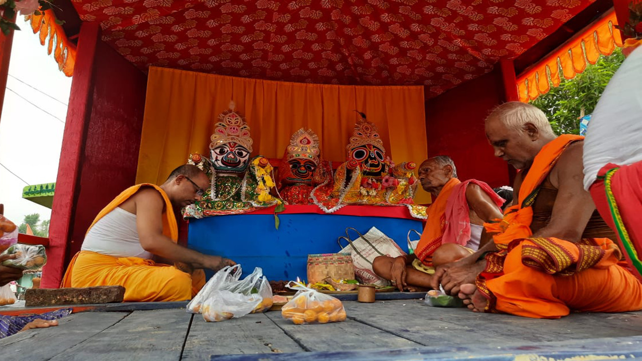 Jharkhand Breaking News: महाप्रभु जगन्नाथ, भाई बलभद्र एवं बहन सुभद्रा संग पहुंचे मौसीबाड़ी