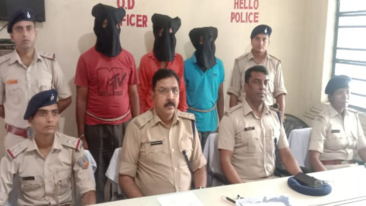 Jharkhand Breaking News Updates: रांची के एक होटल में पिता-पुत्र की हत्या, जांच में जुटी पुलिस