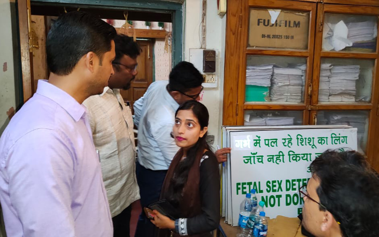 Jharkhand Breaking News: बोकारो के स्वांग कोलियरी की बंद पिपराडीह खदान में चाल धंसा, एक व्यक्ति दबा