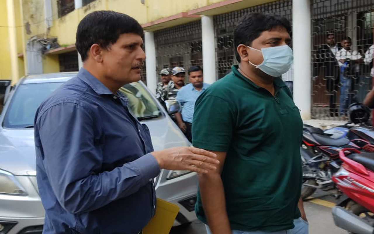 Jharkhand Breaking News: रांची के नामकुम से नरेश सिंधिया गिरफ्तार