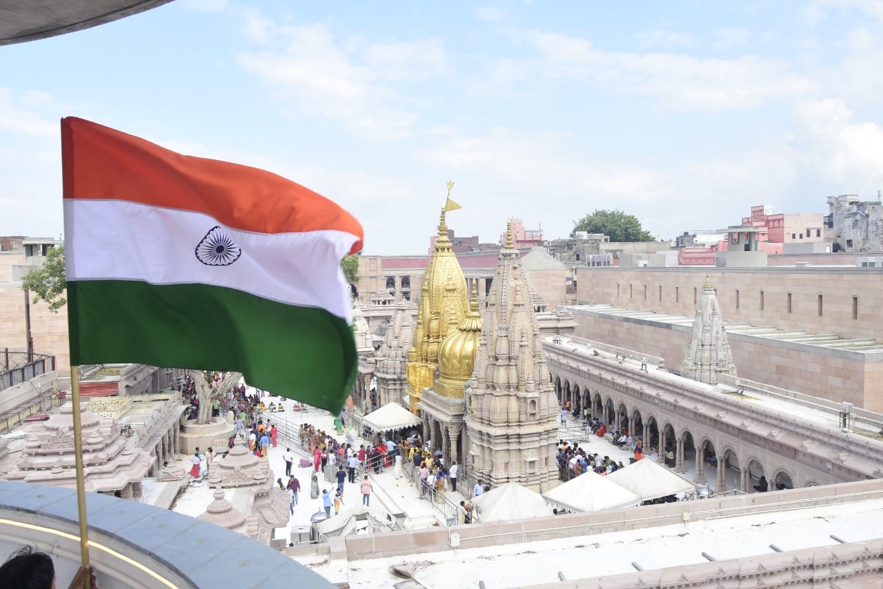 Independence Day 2022 Live: आजादी की 75वीं वर्षगांठ आज, सीएम योगी विधानभवन में फहराया तिरंगा