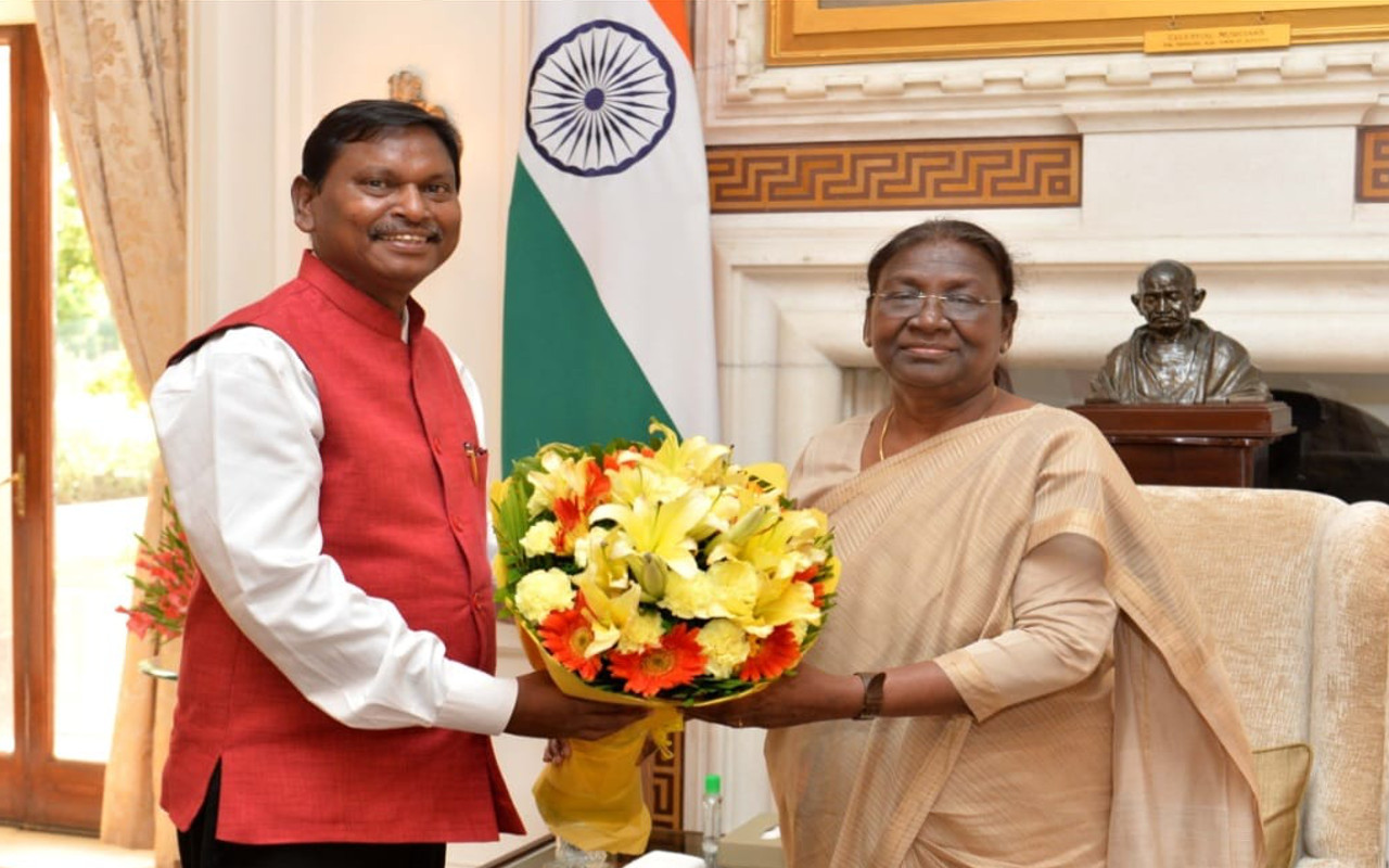 Jharkhand Breaking News LIVE: धनबाद-अल्लापुजा एक्सप्रेस ट्रेन का बदला समय, यहां पढ़ें पूरी खबर