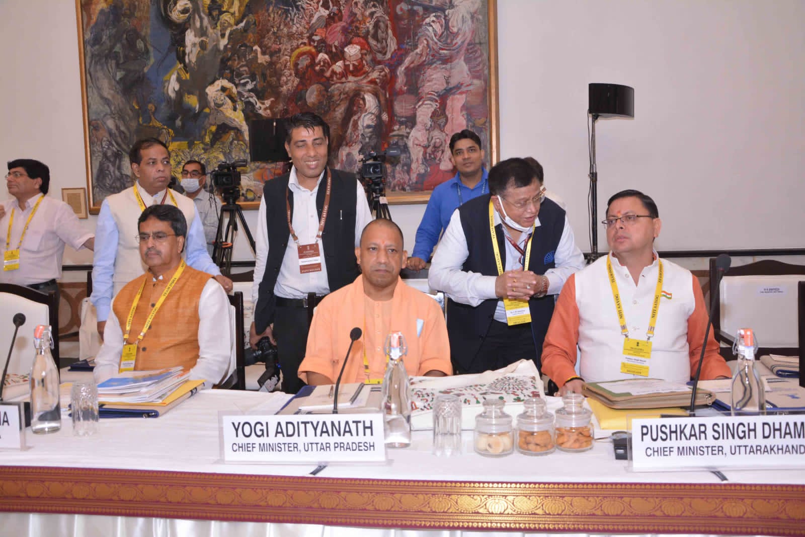 UP Breaking News Live Updates: अयोध्या में 40 अवैध प्लॉटिंग करने वालों की सूची में BJP के तीन बड़े नेता