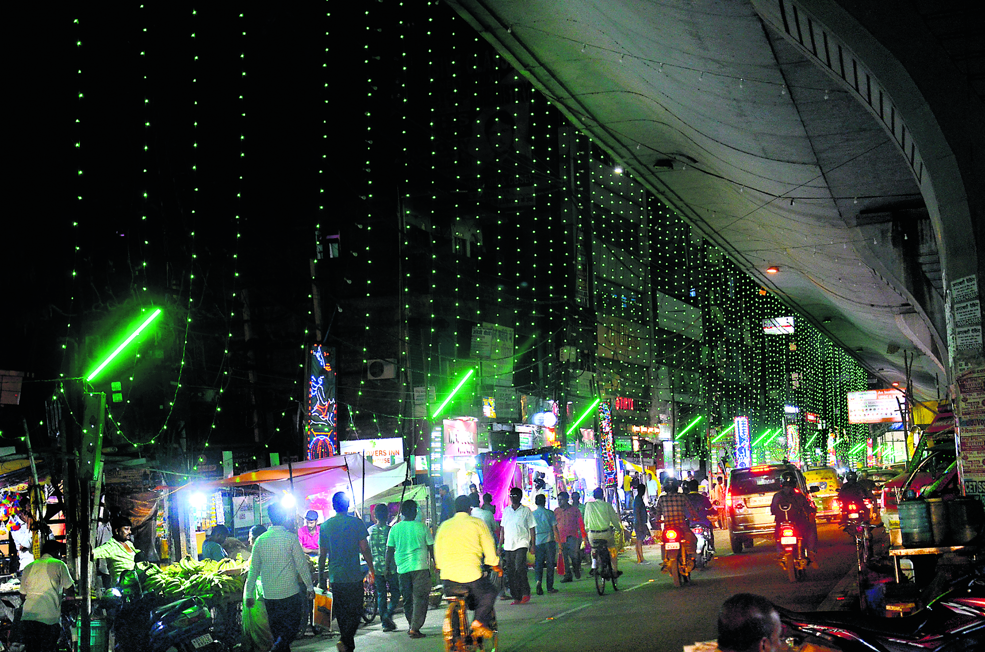 Bihar Durga Puja Live: सज रहे हैं लाइटिंग से देवी के दरबार, रात में देखने को मिल रहा है अद्भुत नजारा
