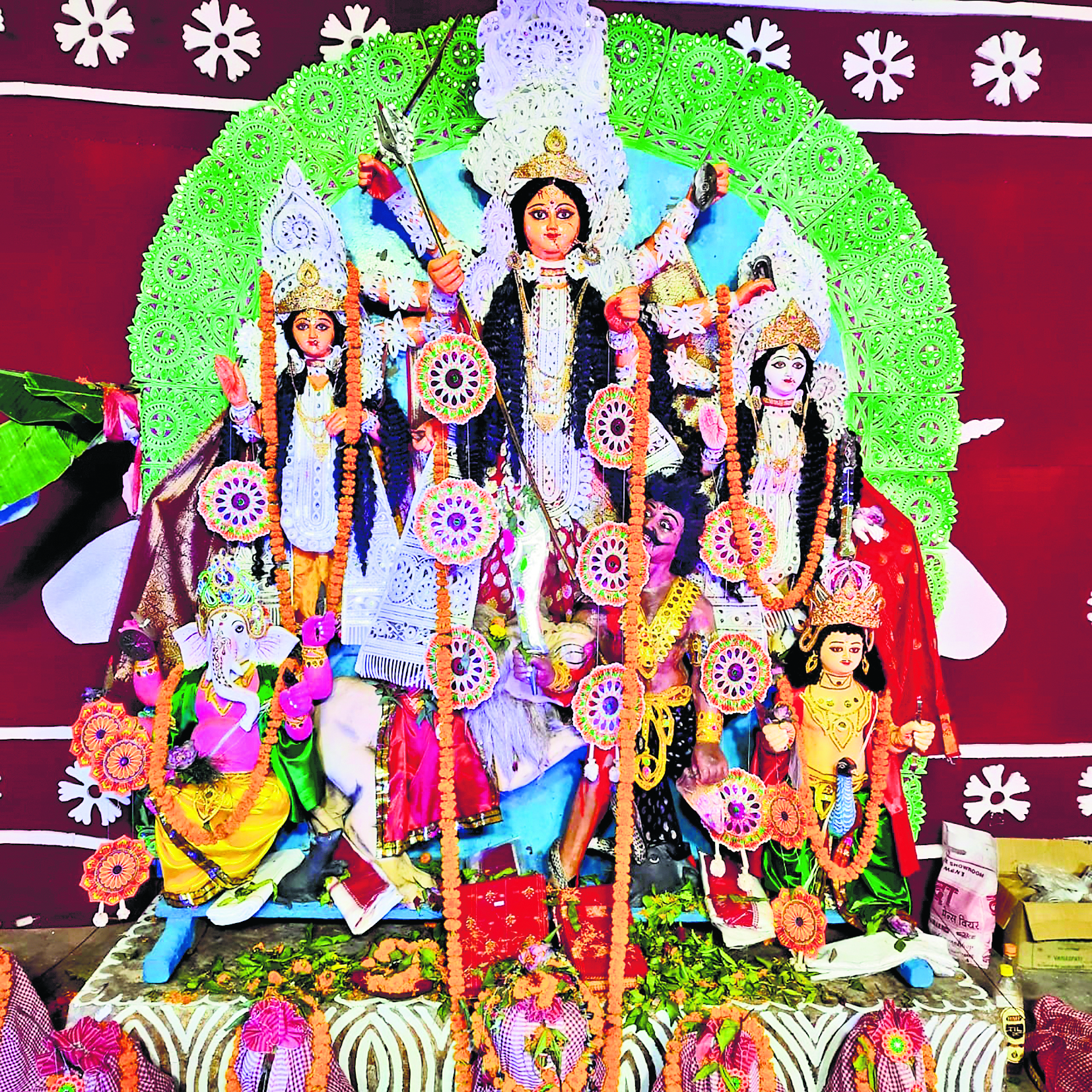 Bihar Durga Puja Live: पटना के खाजपुरा में महिष्मति के रूप में बन रहा है पंडाल, होगा आकर्षण का केंद्र