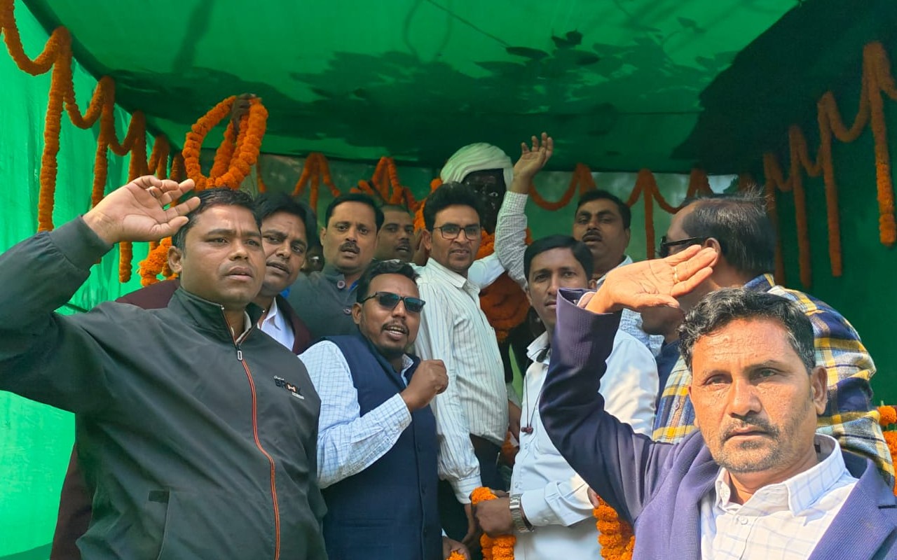 Jharkhand Foundation Day : ग्रामीण अर्थव्यवस्था को मजबूत बनायेंगे, लोग राशन कार्ड फेंक देंगे- हेमंत