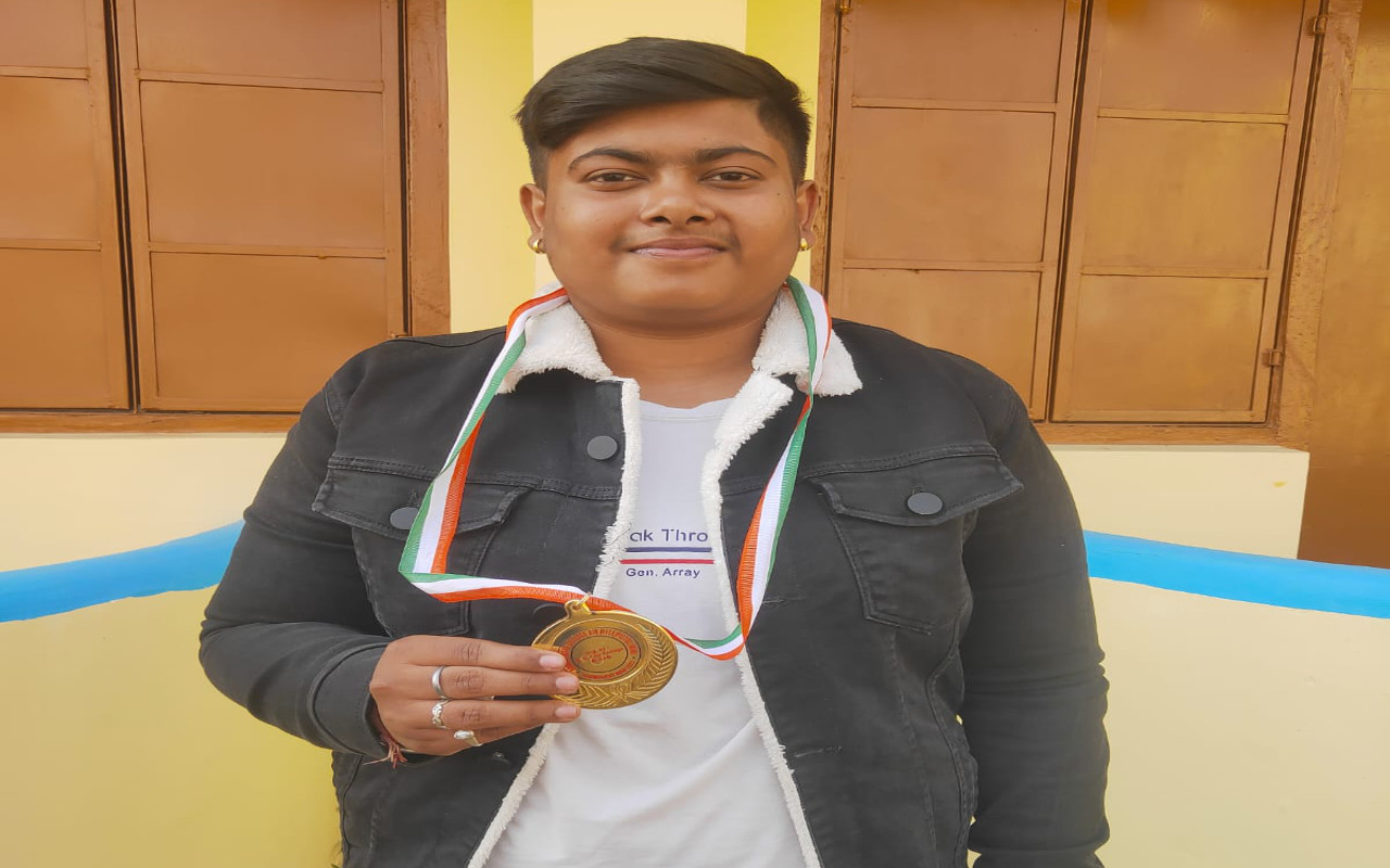 Jharkhand Breaking News: पलामू में डेढ़ करोड़ की लालच में युवक ने गंवाए डेढ़ लाख रुपये 