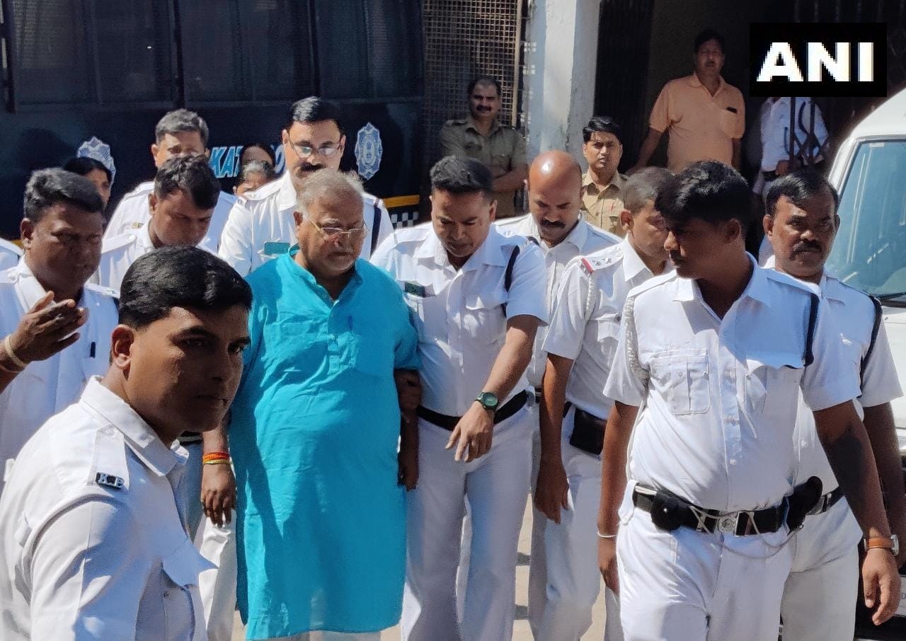 West Bengal Breaking News LIVE : शिक्षक भर्ती घोटाला मामले में पार्थ चटर्जी को 28 नवंबर तक जेल हिरासत