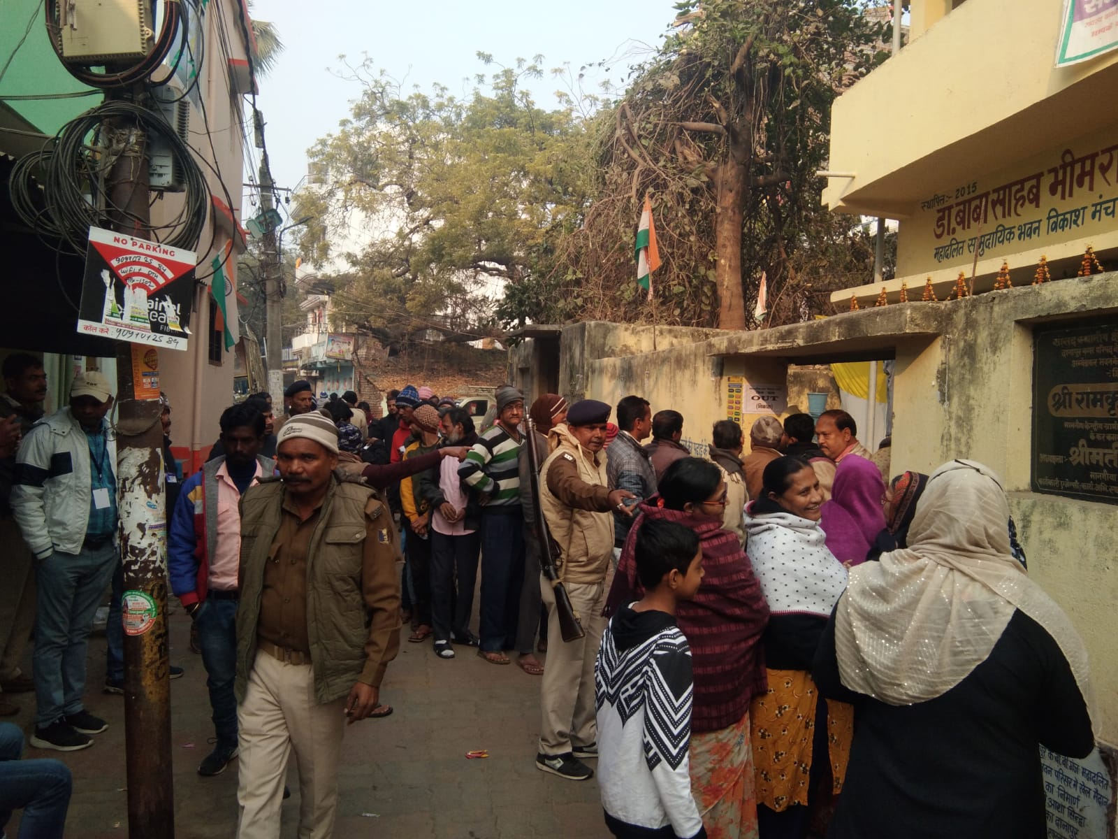 Bihar Nagar Nikay Chunav Live: बिना खून खराबे के गुजर गया निकाय चुनाव का पहला चरण, जानें अपडेट