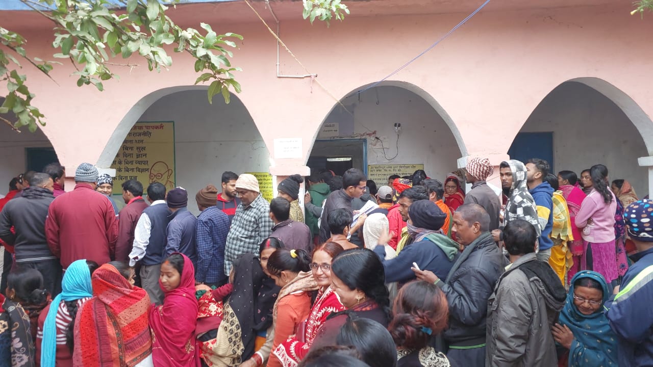 Bihar Nagar Nikay Chunav Live: बिना खून खराबे के गुजर गया निकाय चुनाव का पहला चरण, जानें अपडेट