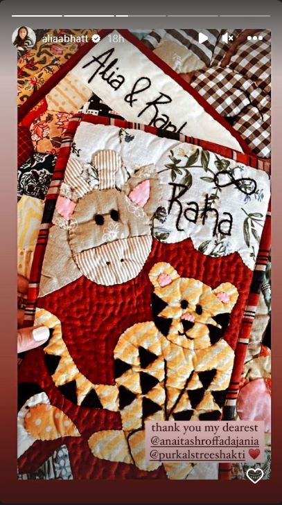 Entertainment News: टिकटॉक स्टार मेघा ठाकुर का निधन,श्वेता तिवारी के हॉट लुक ने फैंस को बनाया दीवाना