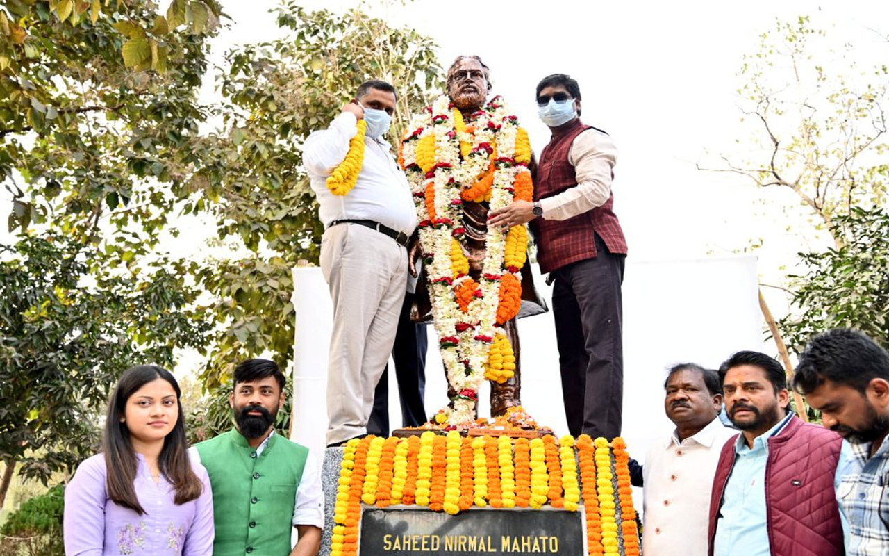 Jharkhand Breaking News: हजारीबाग के बड़कागांव में कंट्रक्शन साइट पर गोलीबारी, मची अफरा-तफरी