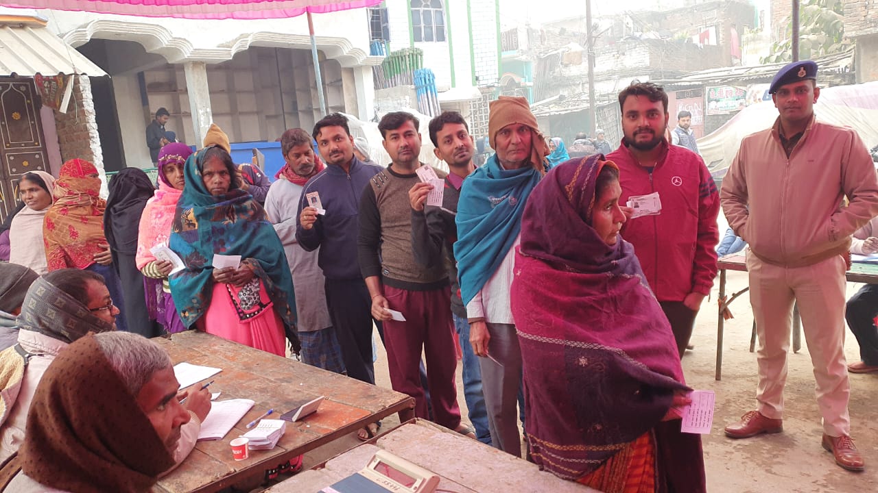 Bihar Nagar Nikay Chunav Live: बिना खून खराबे के गुजर गया निकाय चुनाव का पहला चरण, जानें अपडेट
